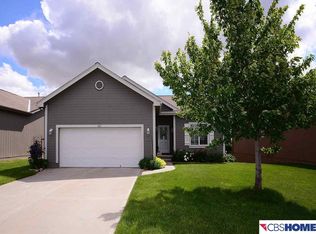 6811 N 142nd St, Omaha, NE 68164