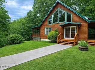 3587 Mountain Creek Way, Cosby, TN 37722