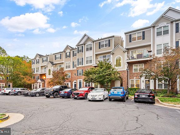 3rd image of 6035 Terrapin Pl Unit 303