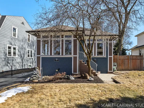 131 S Yale Ave, Villa Park, IL 60181