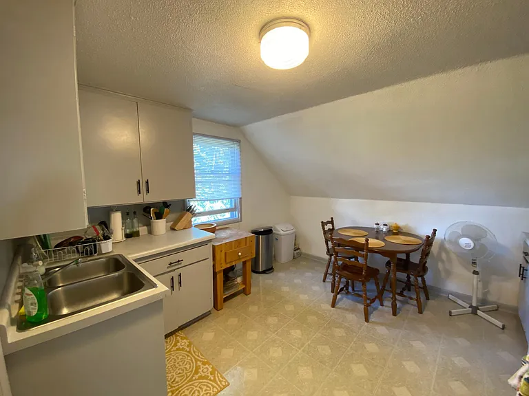 Spacious kitchen