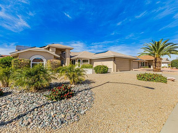 3rd image of 13910 W OAK GLEN Drive