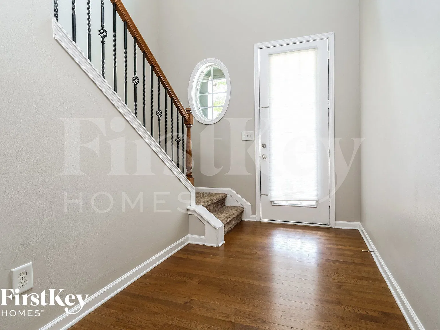 2 bed, 2.5 bath, 1788 sqft, $2,555 — Photo 2