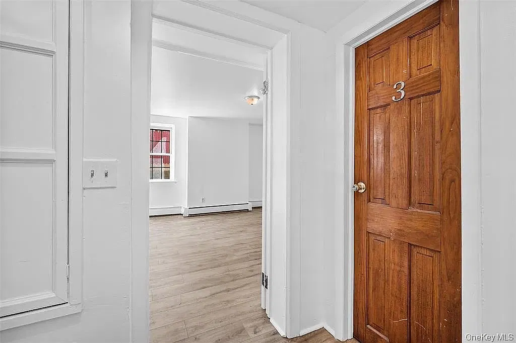 Studio, 1000 sqft, $1,895 — Photo 1