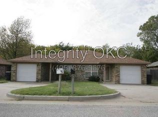 411 S Greengate Dr, Yukon, OK 73099