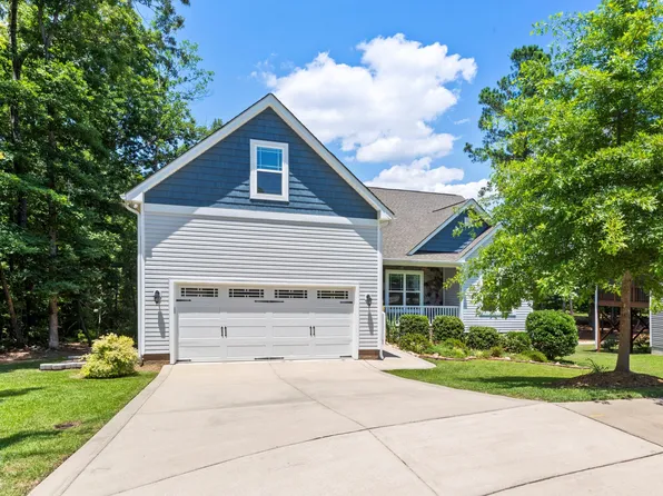 108 Saddleback Way, Clayton, NC 27527