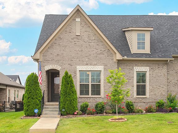 5th image of 1128 Cavaletti Cir W