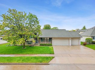 2108 S Matthias St, Appleton, WI 54915