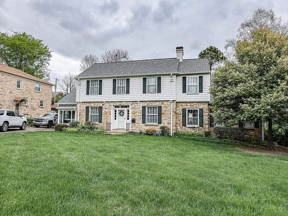 1st image of 230 Sycamore Dr