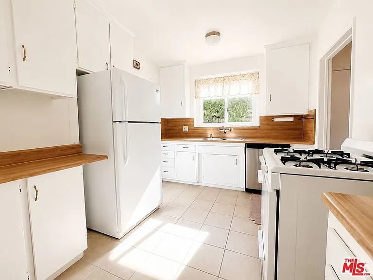 7301 Dunfield Ave — Photo 7
