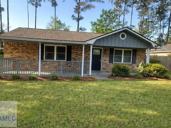 250 Garden Cir, Hinesville, GA 31313
