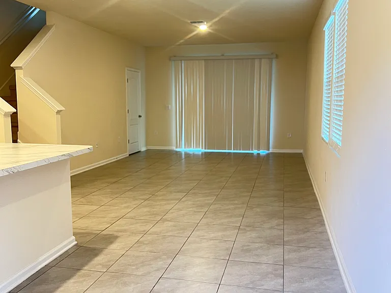 939 Rotary Rd — Photo 4