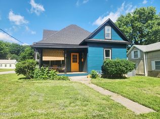 1121 James St, Carthage, MO 64836