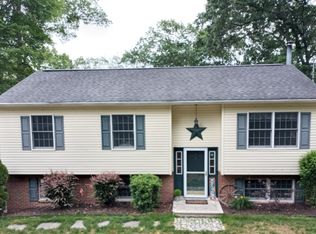 23 Woodland Rd, Wantage, NJ 07461