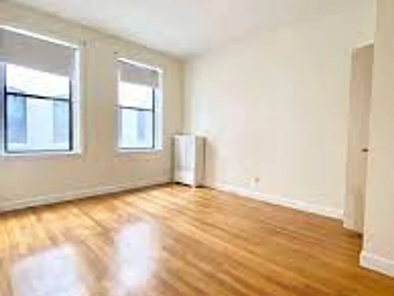 1135 Commonwealth Ave #2 — Photo 2