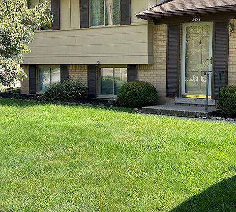 2nd image of 3691 Ridgedale Ln