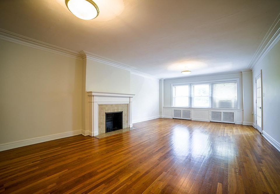 1st image of 420 E Armour Blvd APT 4SW