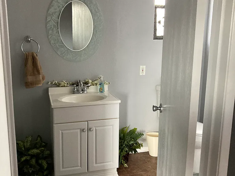 4517 Katie Cir E — Photo 18