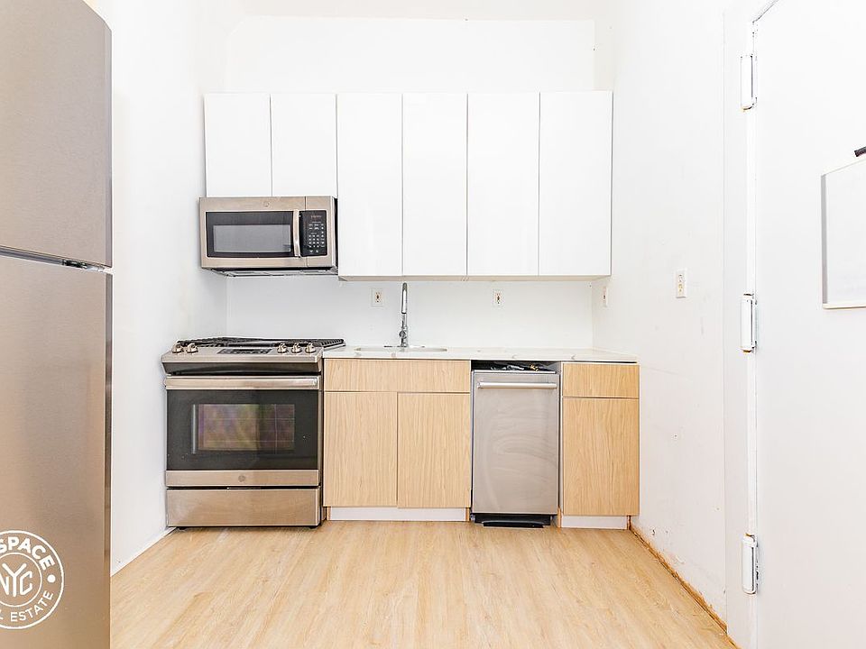 1st image of 804 Macon St #3BX
