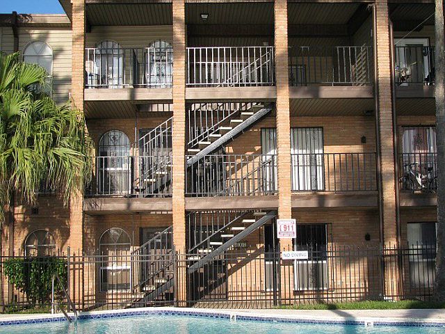 1st image of 1900 E Elizabeth St #3007