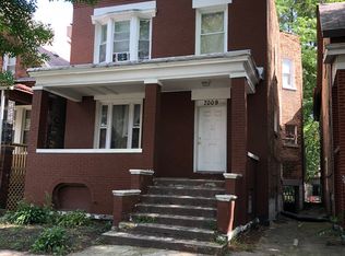 7009 S Calumet Ave, Chicago, IL 60637