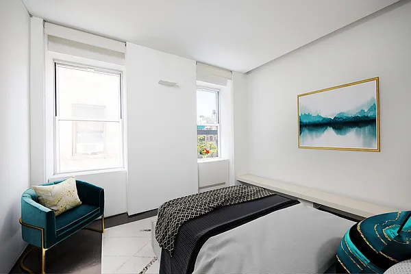 Sold by Compass | media 5