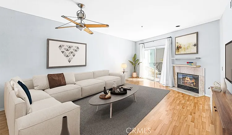 200 Pacific Coast Hwy #416 — Photo 3
