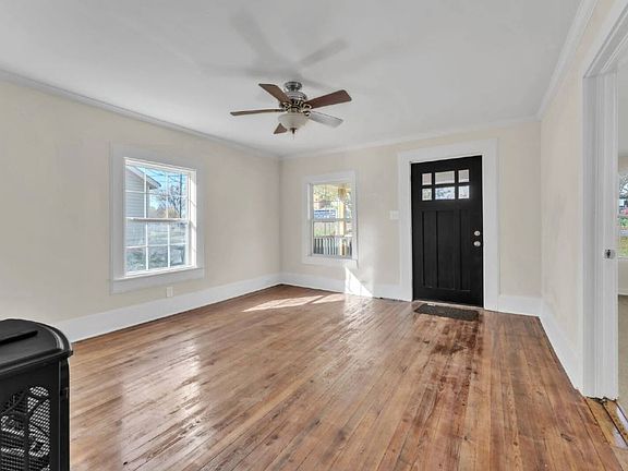 3rd image of 4 Walnut St Unit A