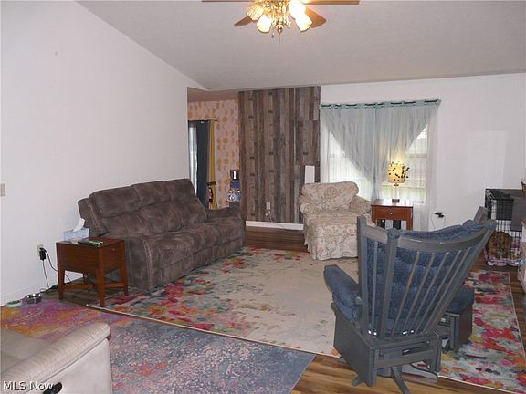 3rd image of 4777 Waterloo Rd