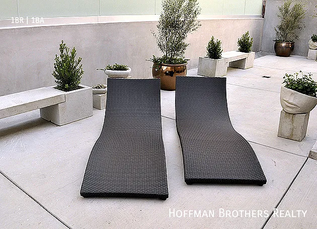 1418 N Poinsettia Pl #6 — Photo 11