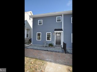 54 Hanover St, Pemberton, NJ 08068