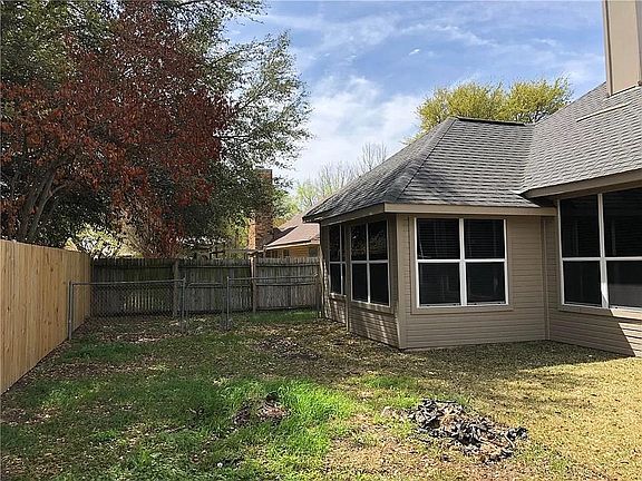 4th image of 4200 Norway Ln