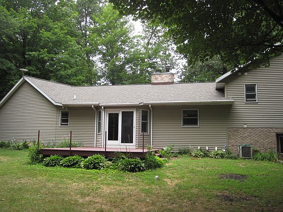 3rd image of 5800 Sandy Cove Dr