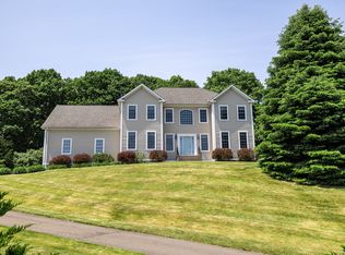 47 Ridgewood Ter, North Haven, CT 06473