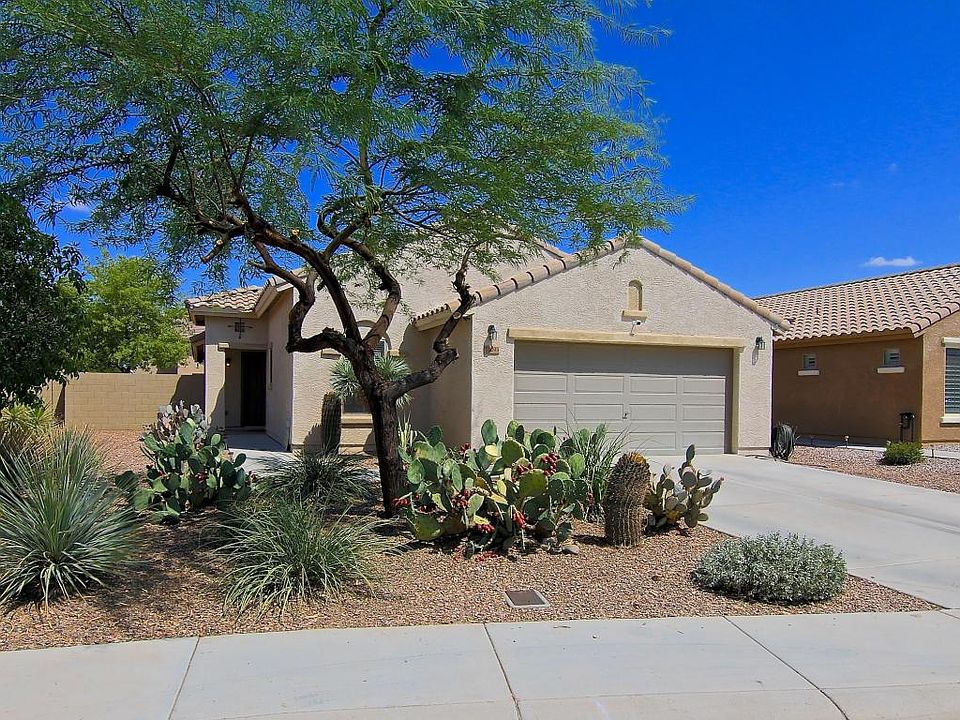 1st image of 33093 N Quarry Hills Dr