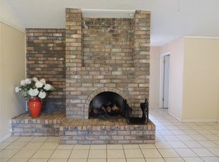 5502 Circlegate Dr, Spring, TX 77373