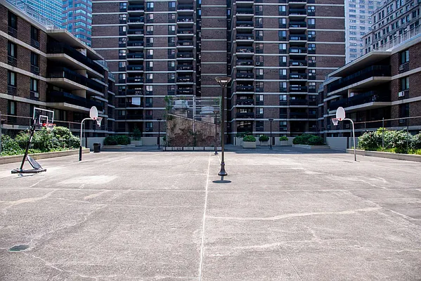 Sold by Keller Williams NYC | media 14