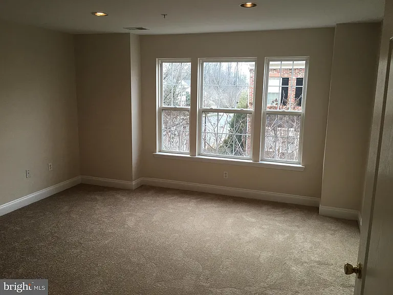 2122 Darcy Green Pl — Photo 15