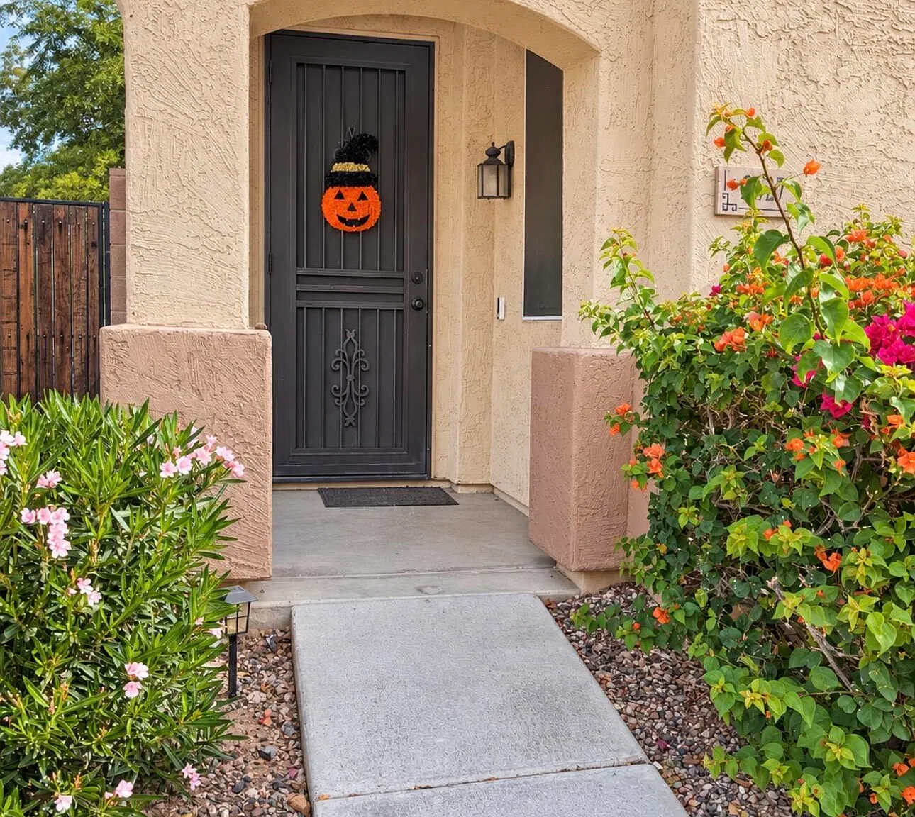 4 bed, 2.5 bath, 1569 sqft, $2,300 — Photo 3