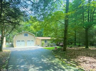 7258 Moss Dr, Swiftwater, PA 18370