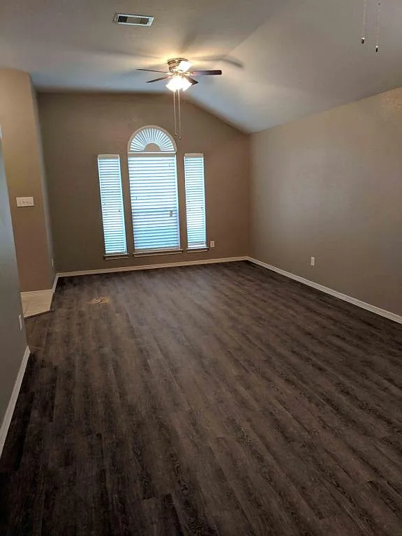 Building Photo - 2225 Trey Rogillios Way