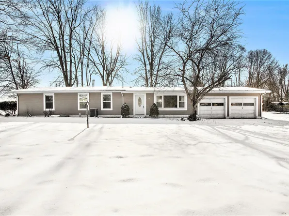 907 Sioux Dr, Union City, MI 49094