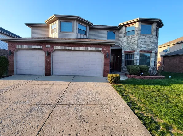 4818 Summerhill Dr, Country Club Hills, IL 60478