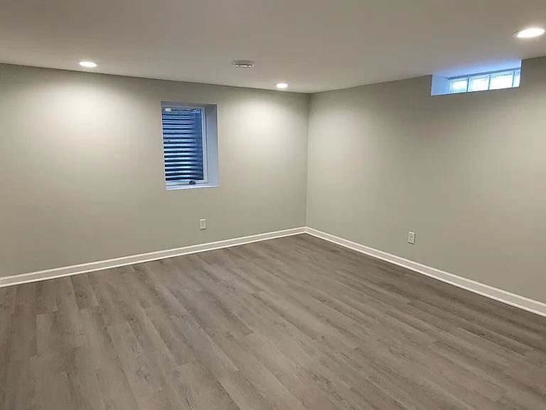 6923 Barberry Ln — Photo 20