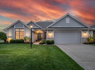 9818 Southern Belle Ct, Dayton, OH 45458