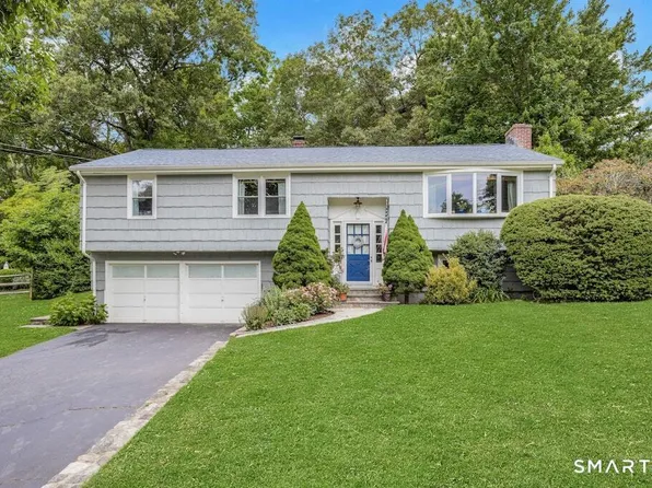 402 Wheeler Park Avenue, Fairfield, CT 06825