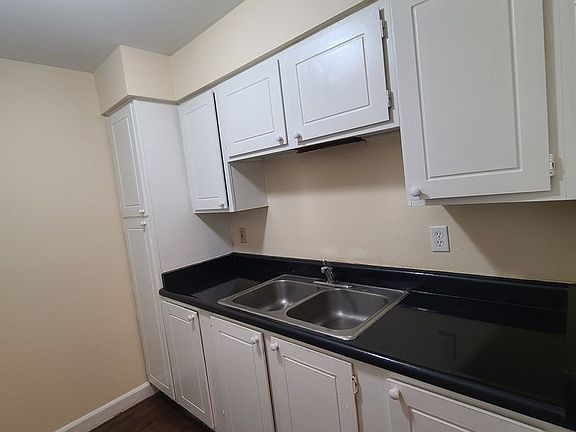 5th image of 1505 Hobson Dr #1512-16