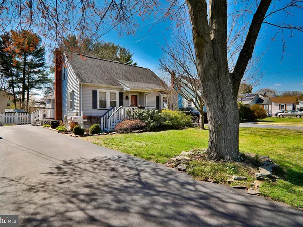 146 Deptford Rd, Glassboro, NJ 08028