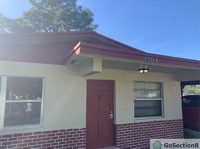 2nd image of 1704 NW 7th Pl