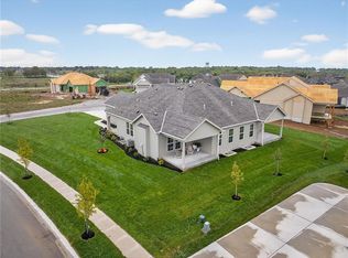 8217 Aurora St, Lenexa, KS 66220